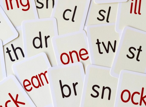 Notecards depict a phonics-based approach to literacy.